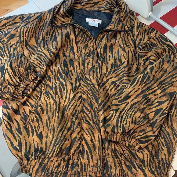 Vintage 💯 Silk Tiger Print Windbreaker - Picture 2 of 5